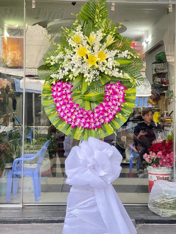 HVG6- Giao hoa viếng miễn phí quận Quận 11