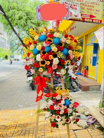 Kệ Hoa Khai Trương